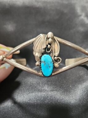 Vintage Native American Sterling Silver Turquoise Cuff Bracelet